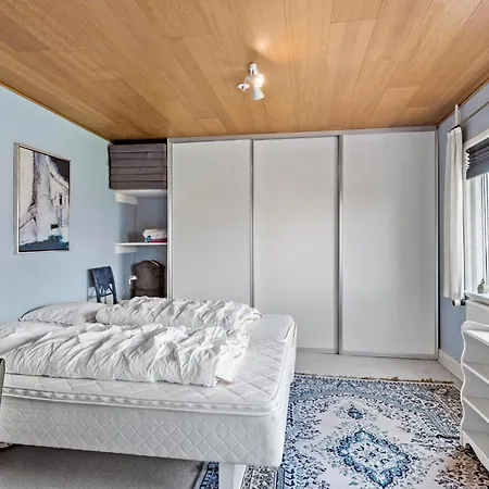 Semesterbostad Lovely In With Wifi